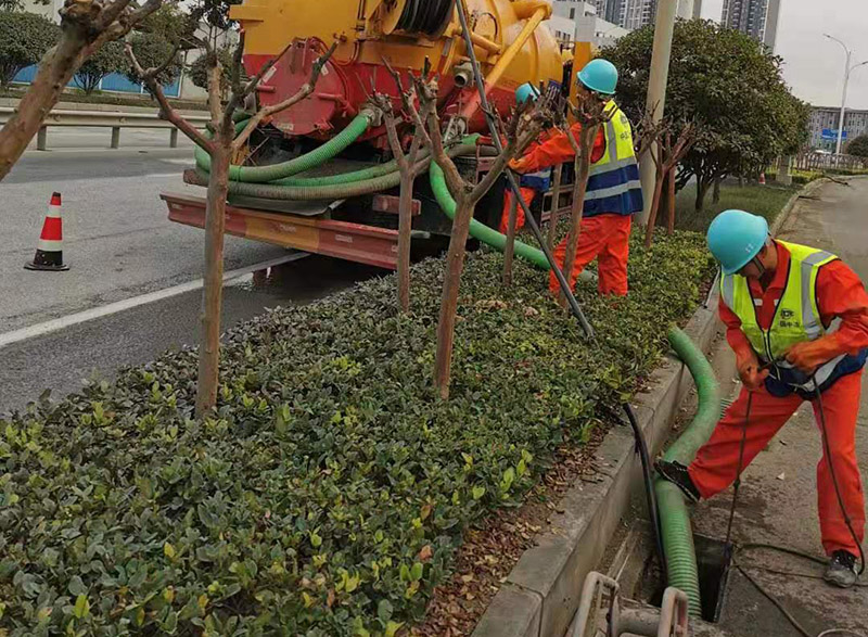 德钦市政管道清淤